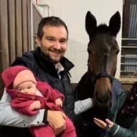 Benjamin Reder mit Stute Blossi - Gründer von PferdeWert.de